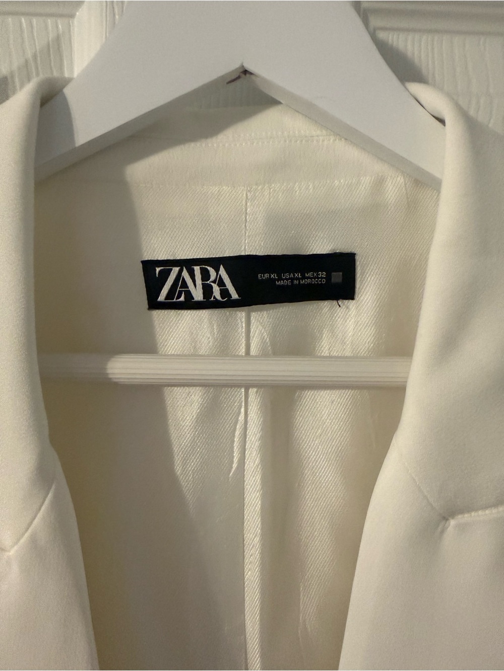 Zara Women’s White Open-Front Blazer - Picture 2 of 3